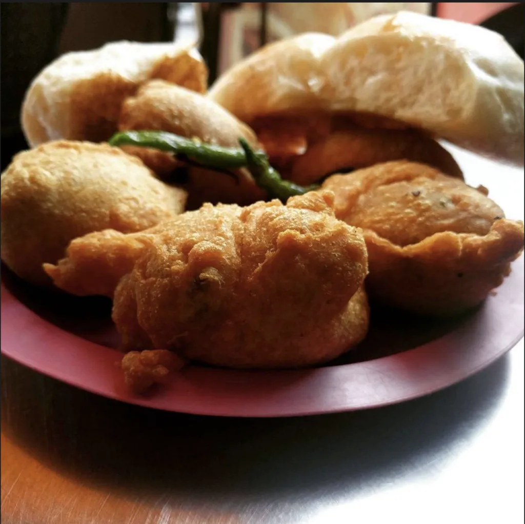 Vada Pav delivery in Pune