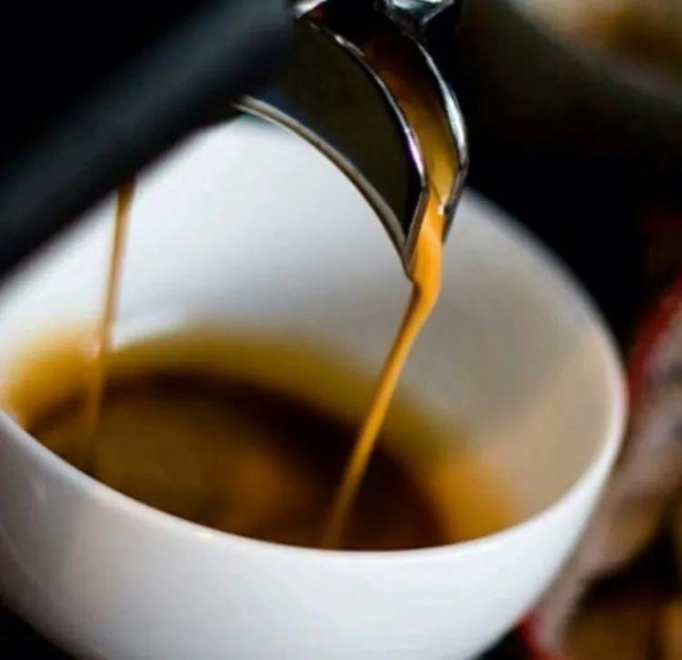 Jheel’s Ginger Coffee Bar and Bakery