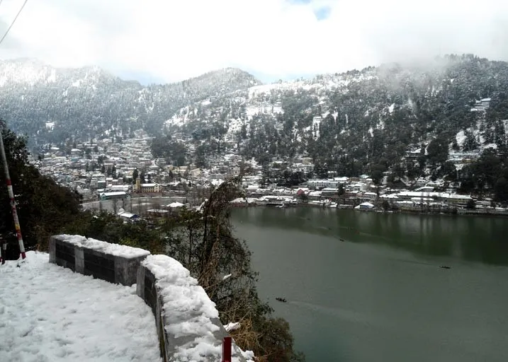 snow in India