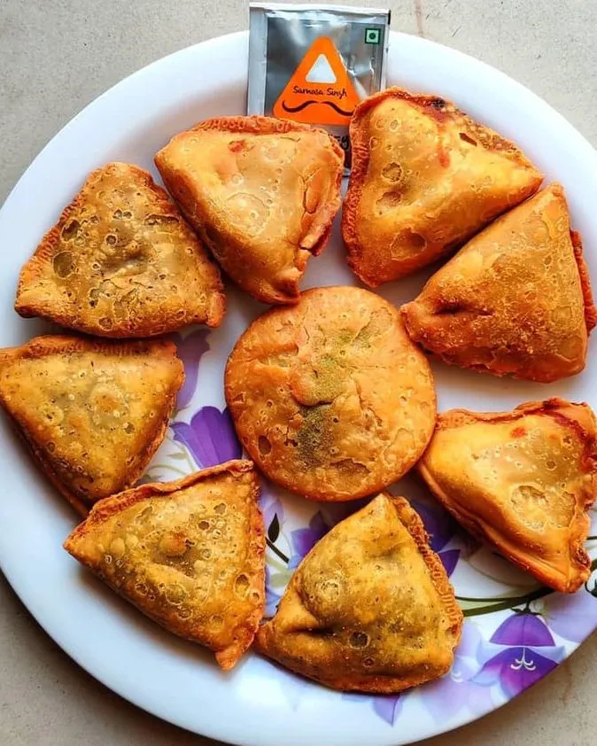 Samosa Singh