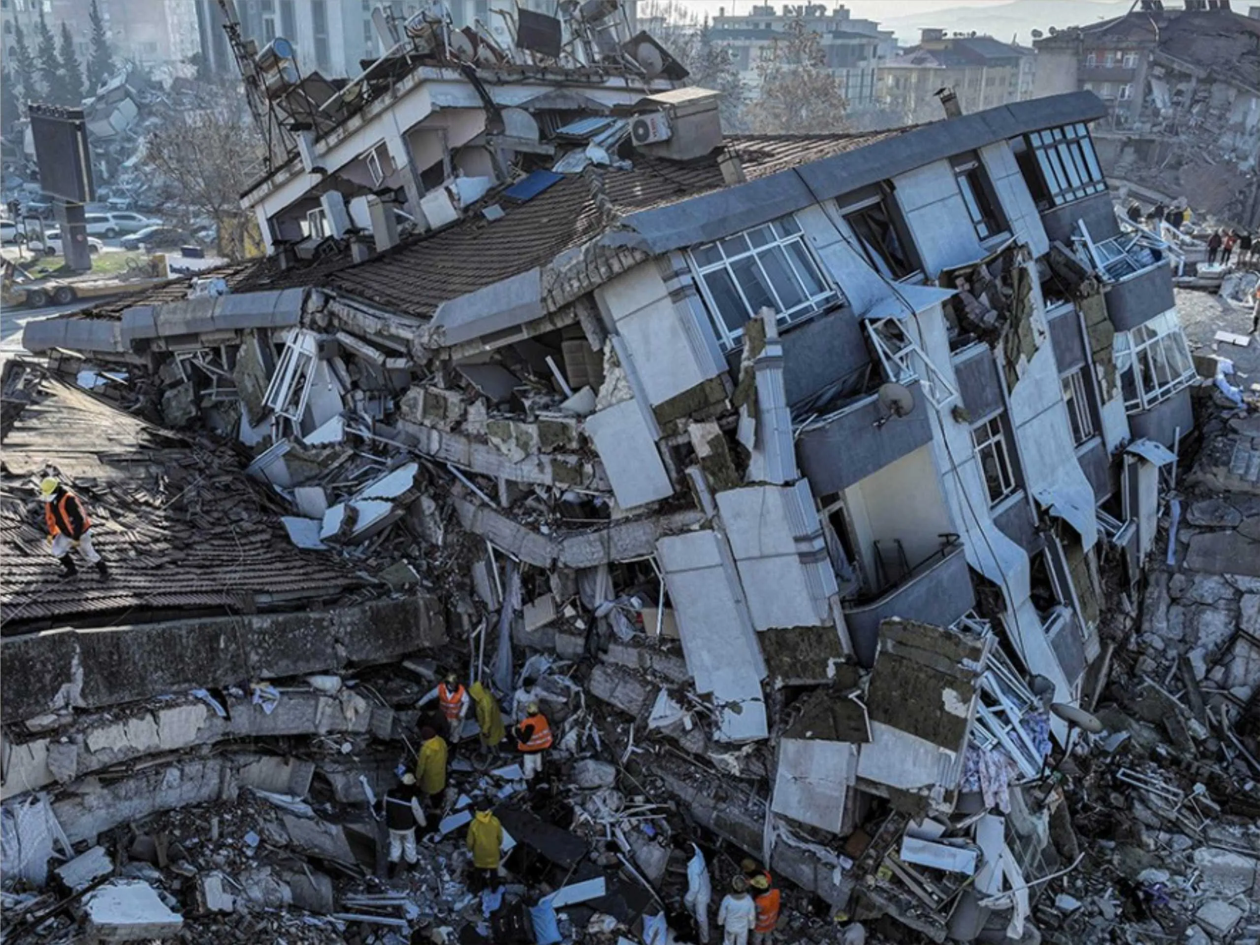 buildings destroyed in Earthquake 