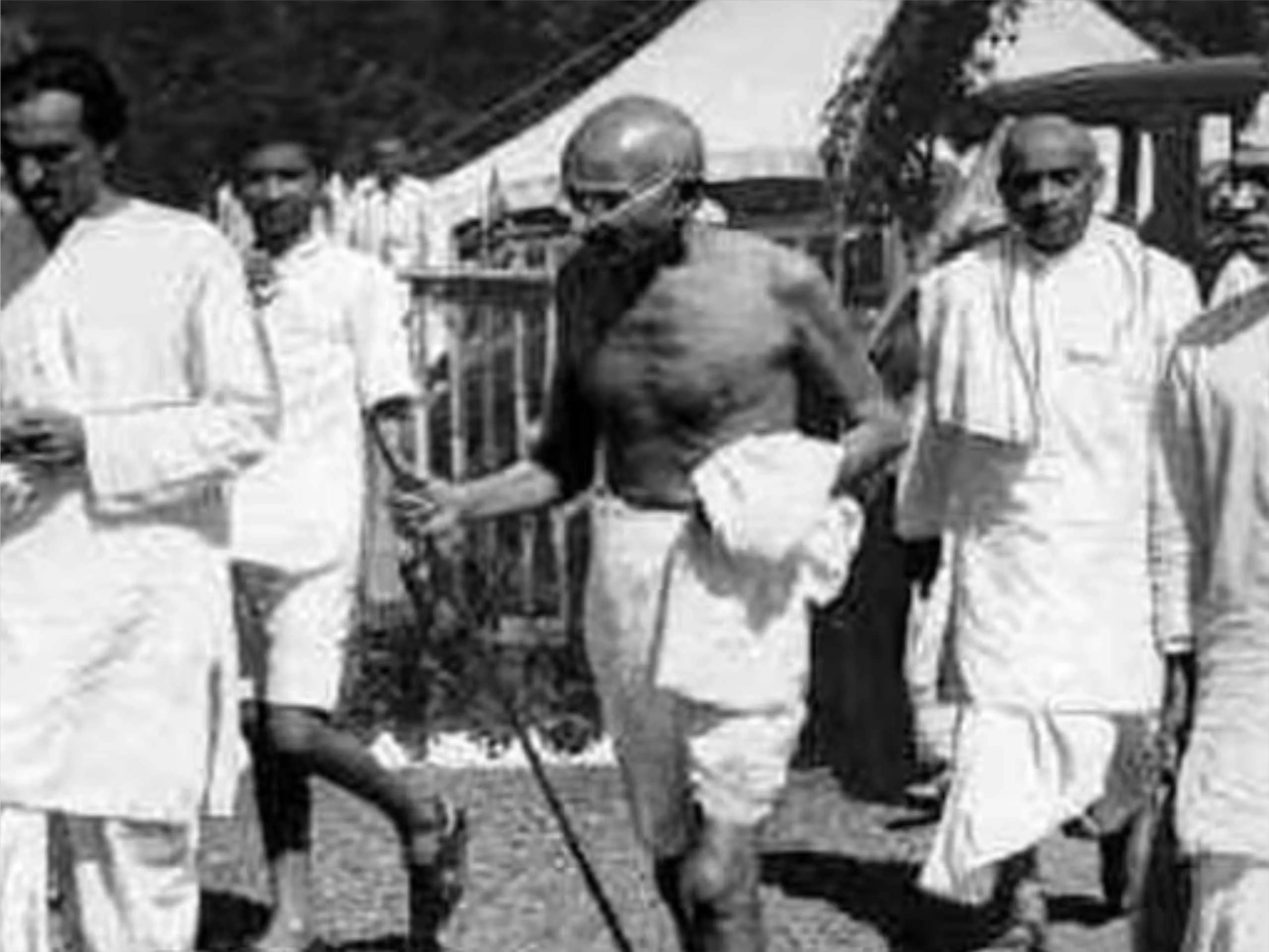 Gandhiji in dandi march