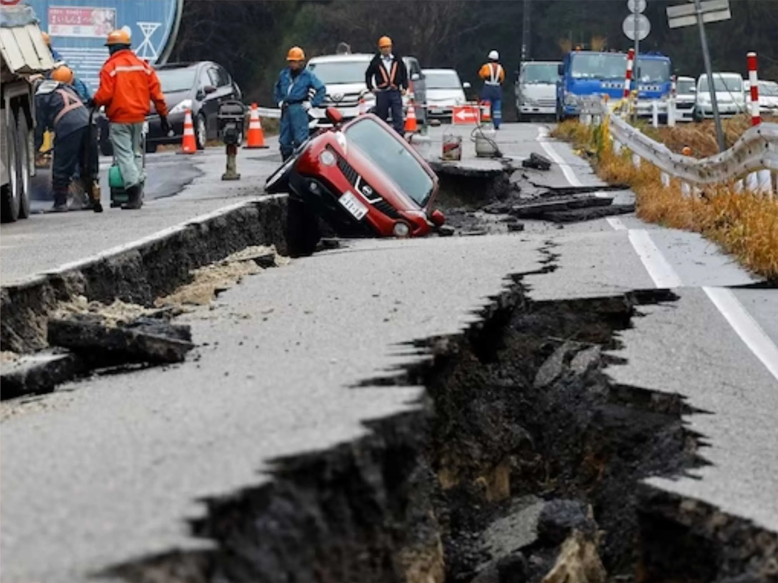 Roads destroyed in Earthquake 