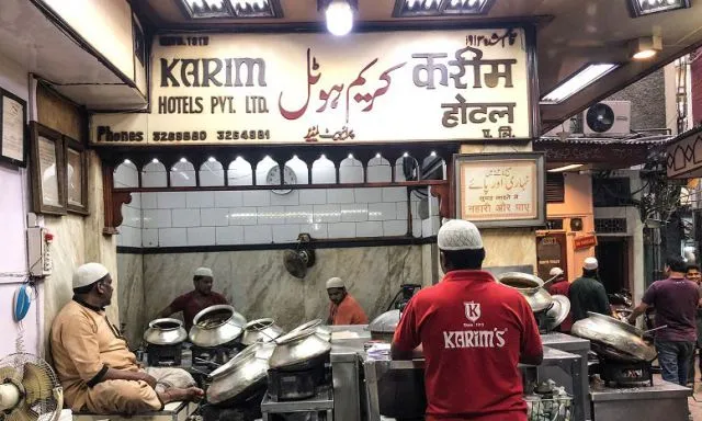 Famous food places of Chandni Chowk