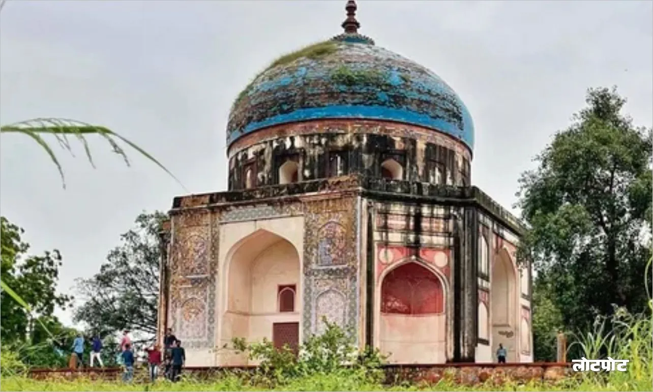 Humayun Tomb A wonderful monument of the Mughal period in Delhi