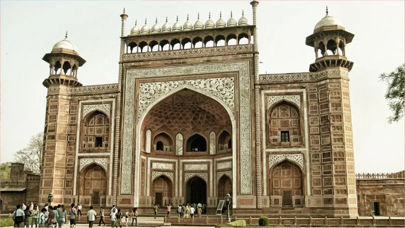 15 interesting facts about Agra Fort by lotpot