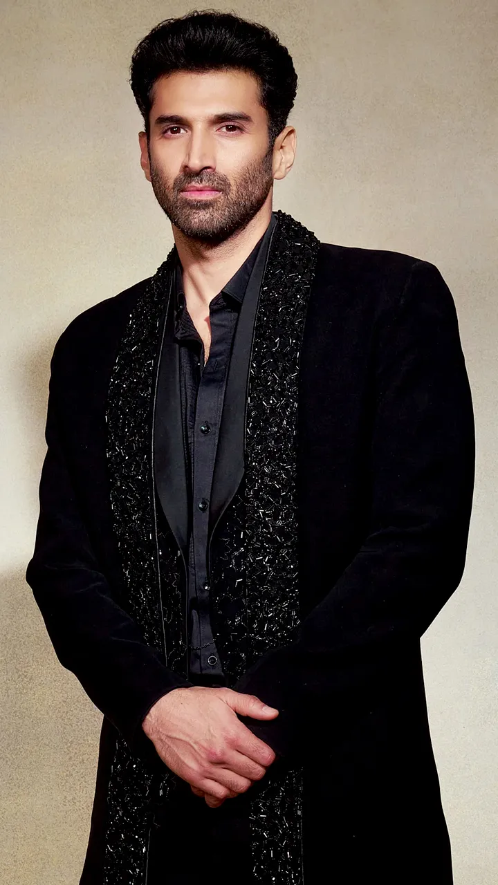 Aditya Roy Kapur Birthday actor gave a great performance in these movies (2)