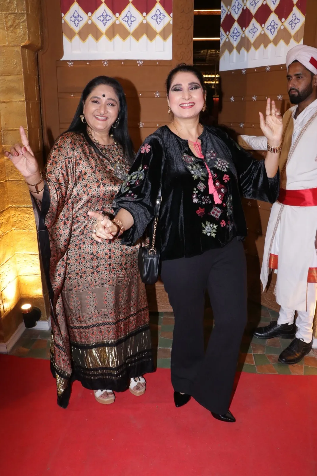 Alpana Buch, Sejal Shah