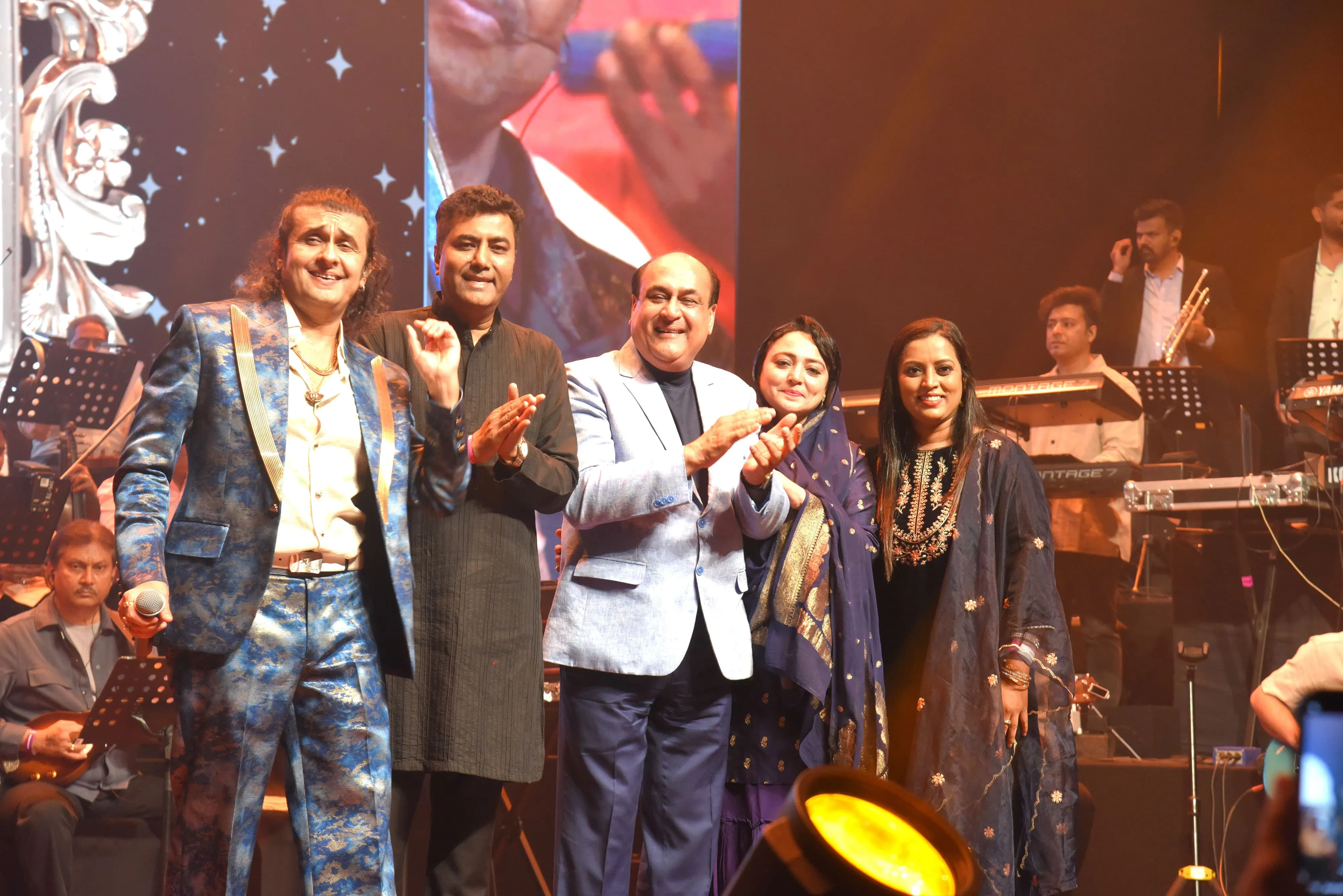 Sonu Nigam (1)