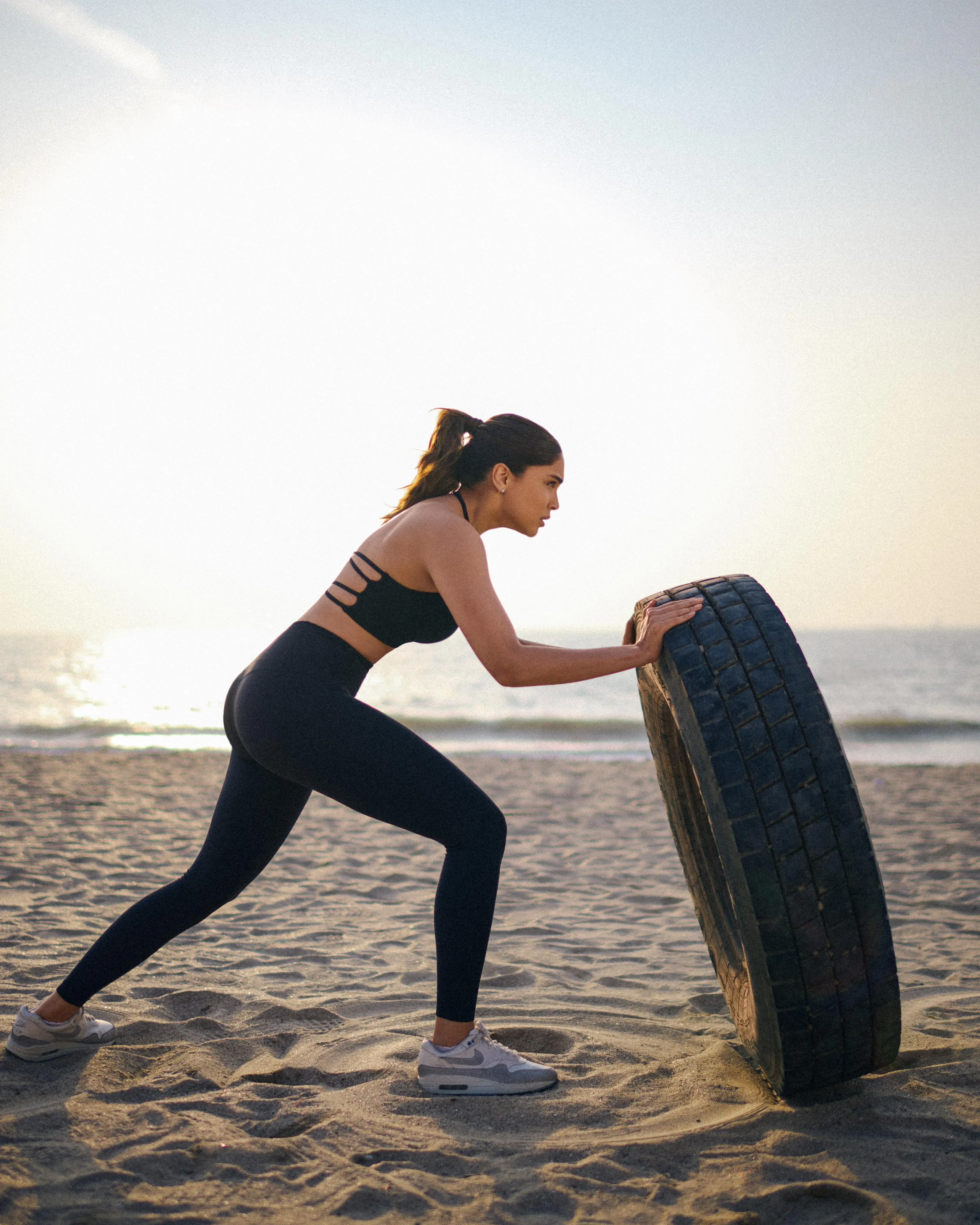 Sharvari flips tyres on a beach, prepares for another intense Alpha action schedule!