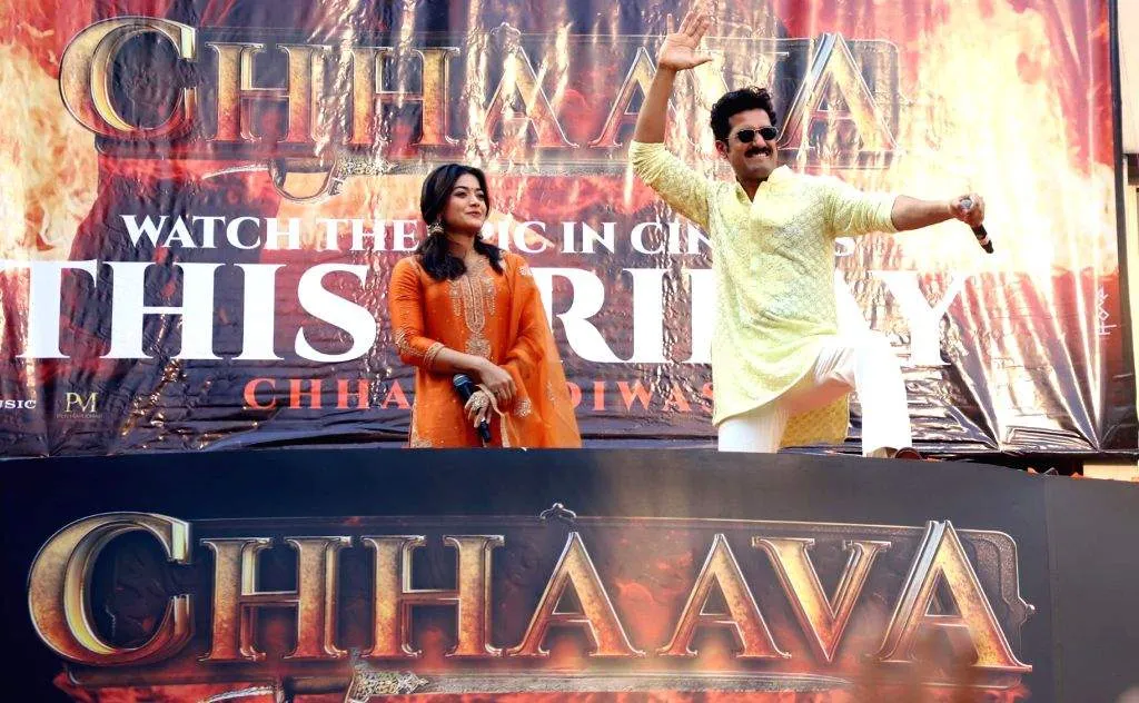 Vicky Kaushal and Rashmika Mandanna reached Dadar for the advance booking poster launch of Chhaava