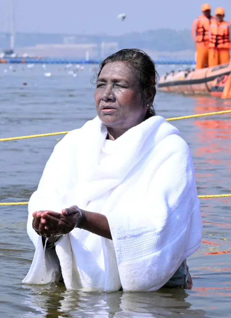 President Draupadi Murmu at prayagraj mahakumbh news