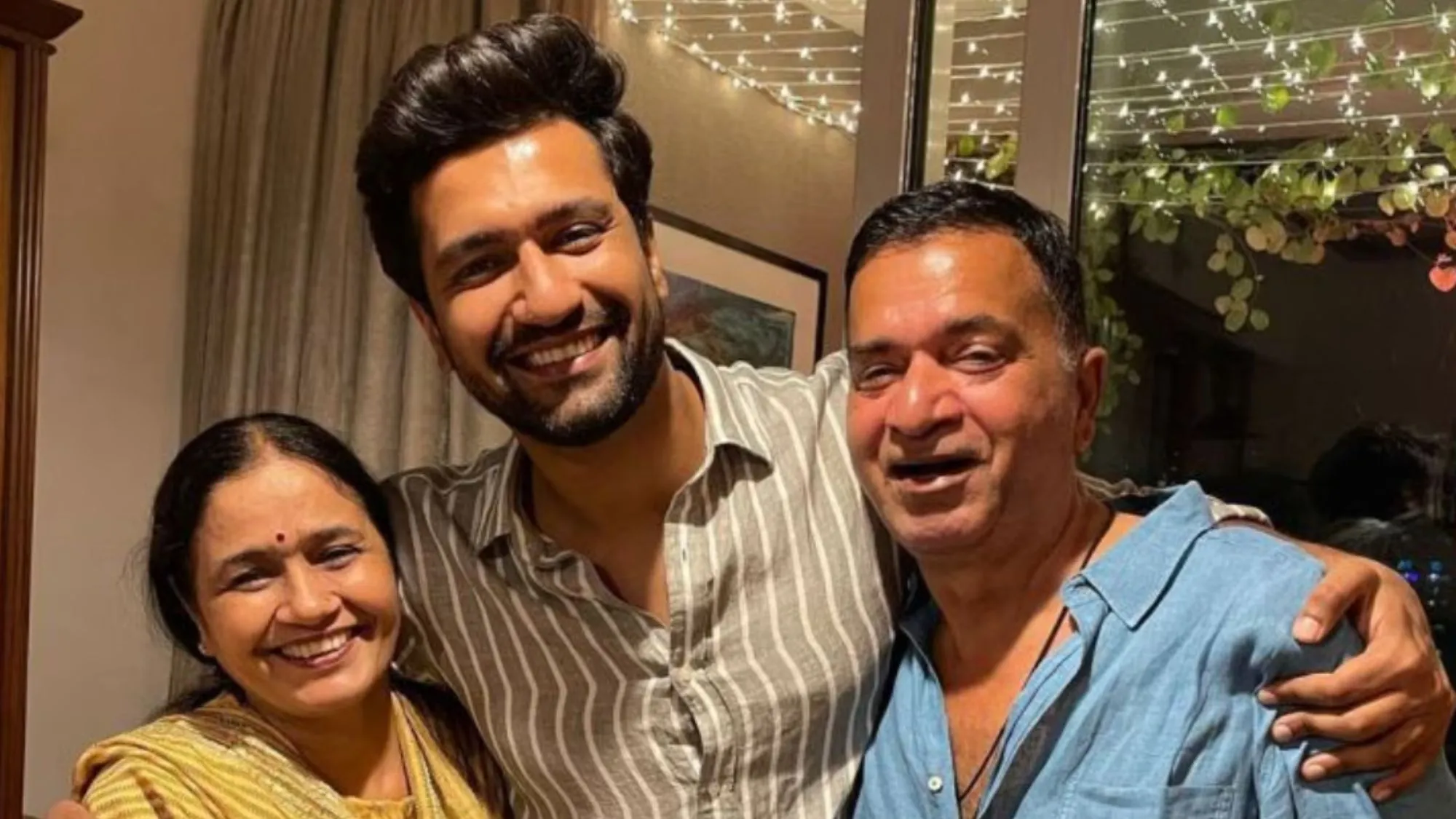 vicky kaushal father