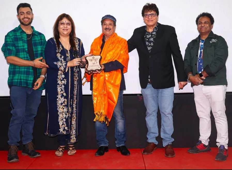 International celeb guests applaud talented actor Daniel as he debuts with hit-banger video Tick Tock Dreams directed by Nileish Malhotra (1)
