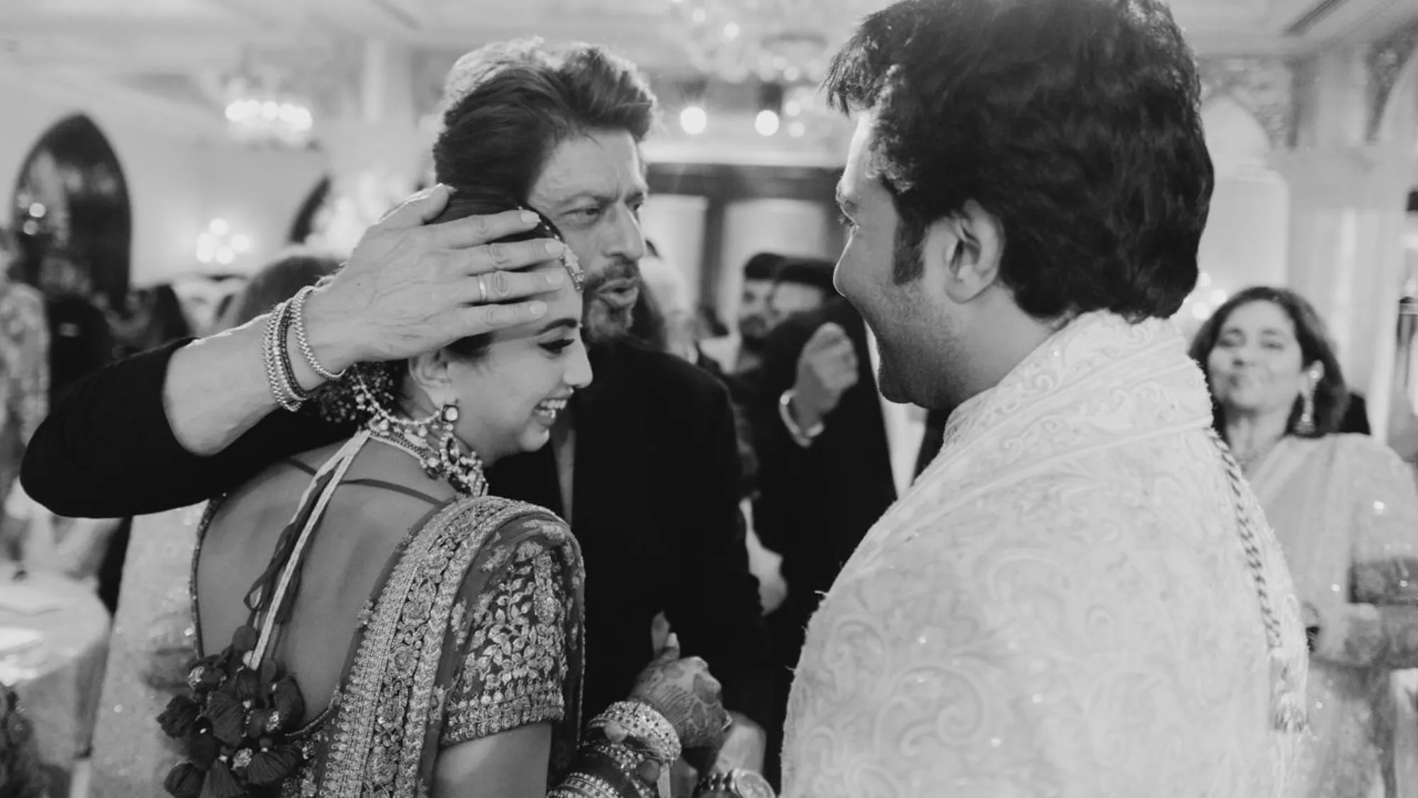  Shah rukh Khan, Aadar Jain and Alekha Advani
