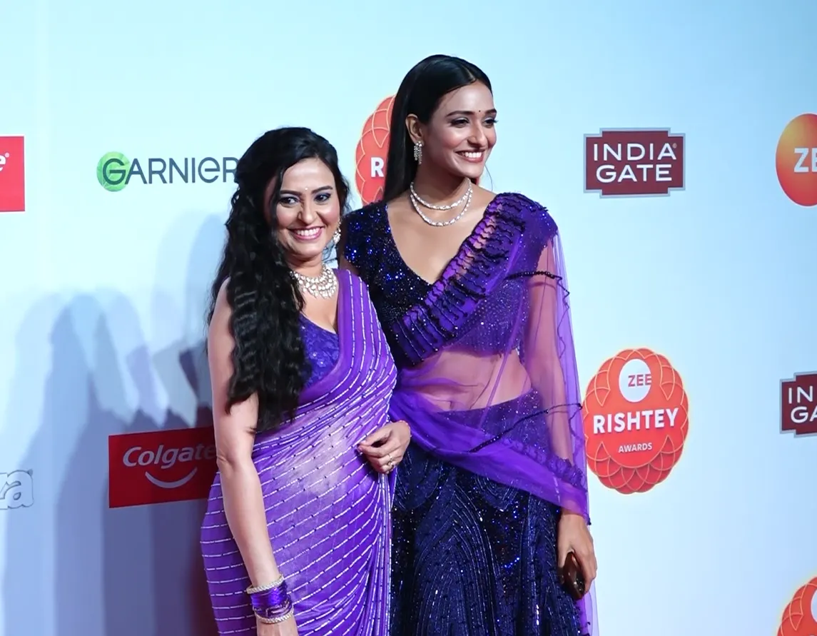 ऐश्वर्या खरे और स्मिता बंसल (Aishwarya Khare And Smita Bansal)