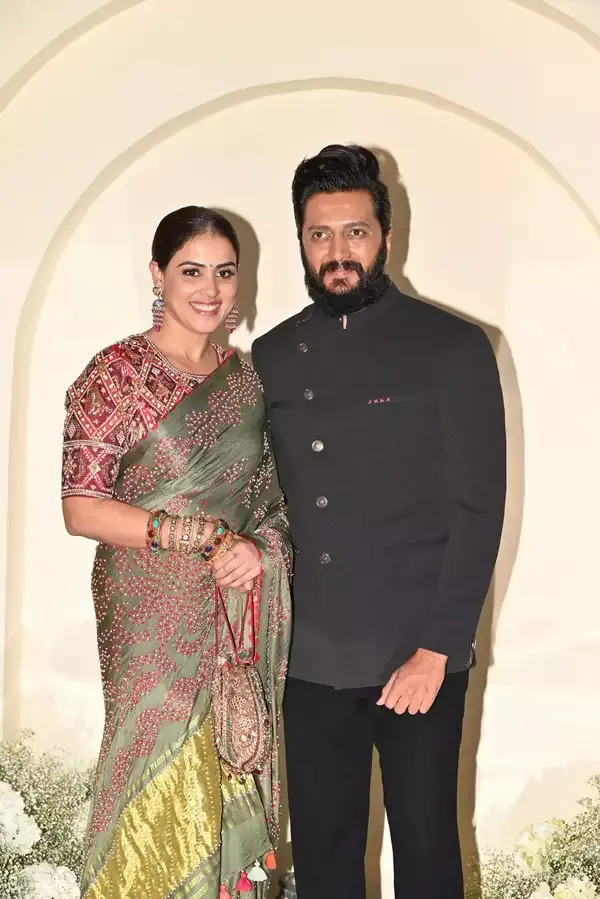 Many big stars attended the wedding reception of Ashutosh Gowarikar son Konark Gowariker