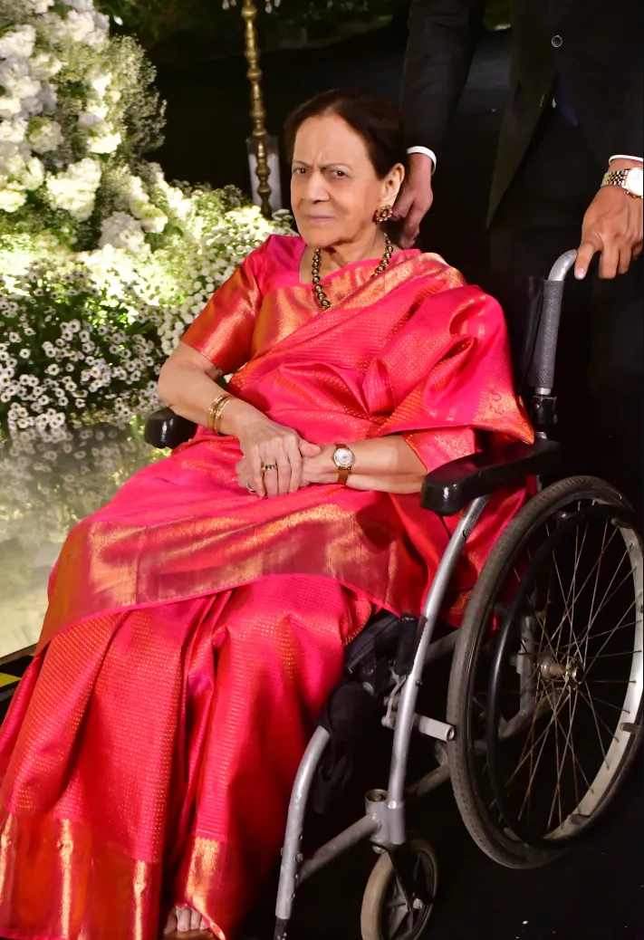 Aamir Khan's mother, Zeenat Hussain