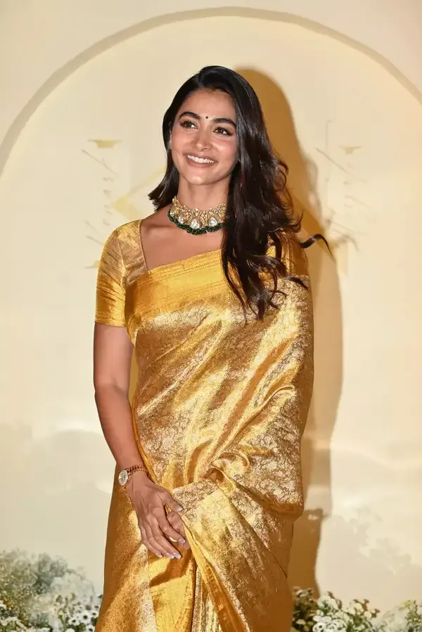 Many big stars attended the wedding reception of Ashutosh Gowarikar son Konark Gowariker