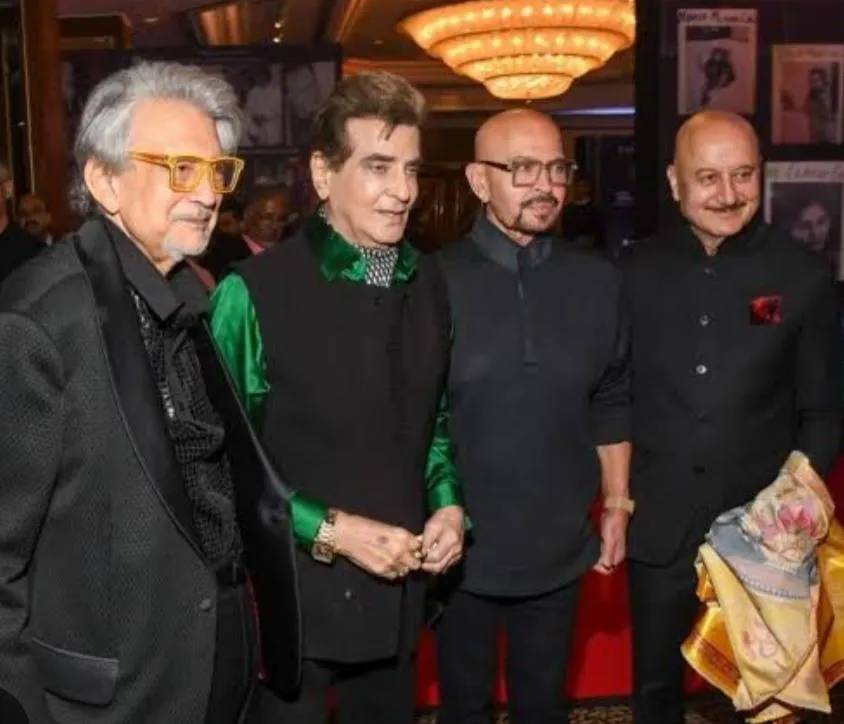 Rajan Lall with Jeetendra, Rakesh Roshan and Anupam Kher