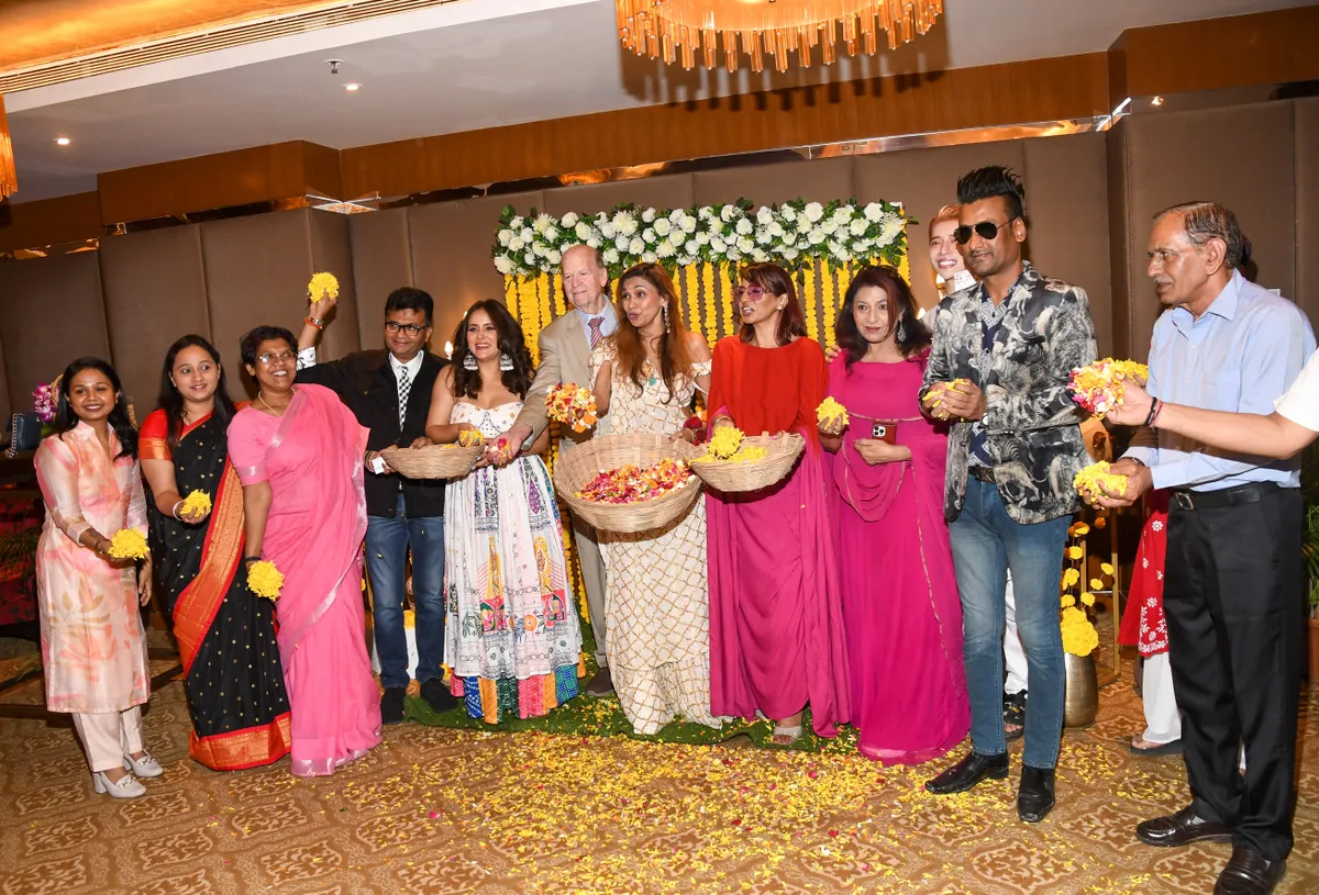 Dynamic Dr.Sanjanaa Jon introduces Phoolo Wali Holi