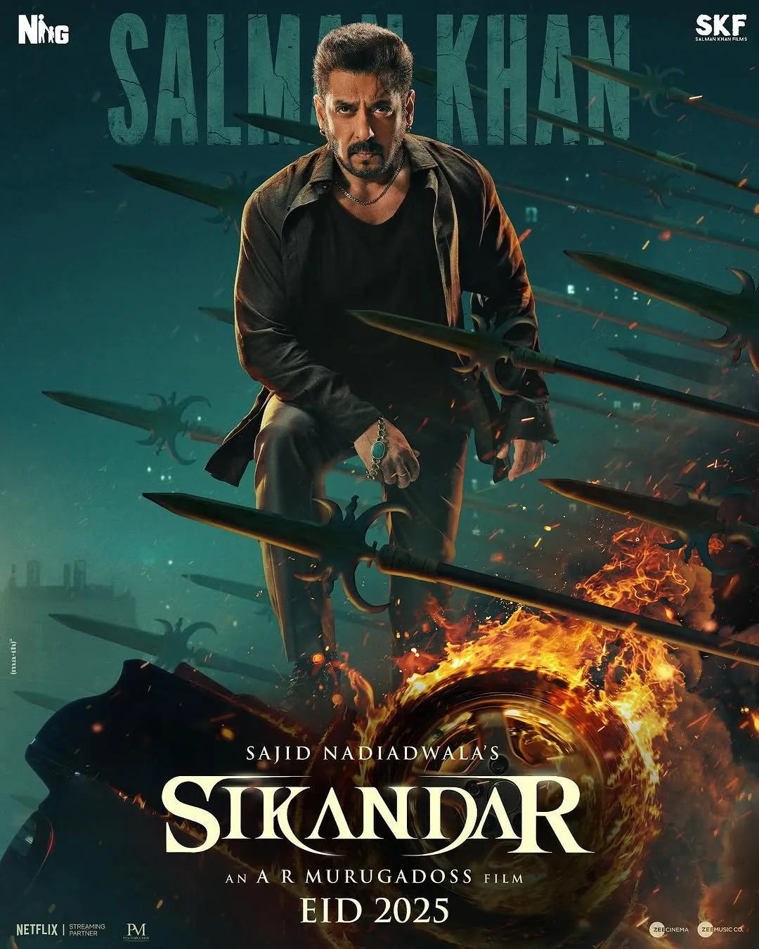 Director A R Murugadoss revealed the secret said like Ghajini Sikandar also have a surprise element