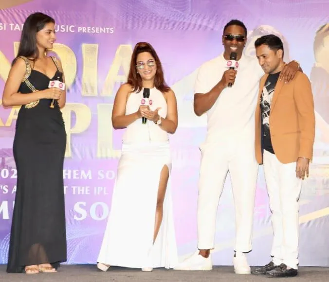 Singer DJ Bravo with Yash Hake ( Desi Tadka Music), singer Shivangi and Navpreet (right) 