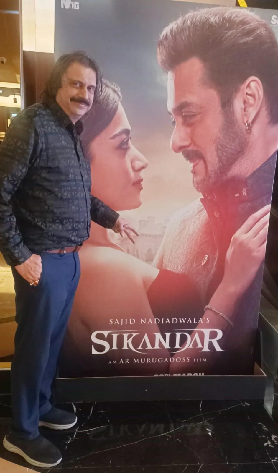 Chaitanya Padukone pic with romantic poster of 'Sikandar