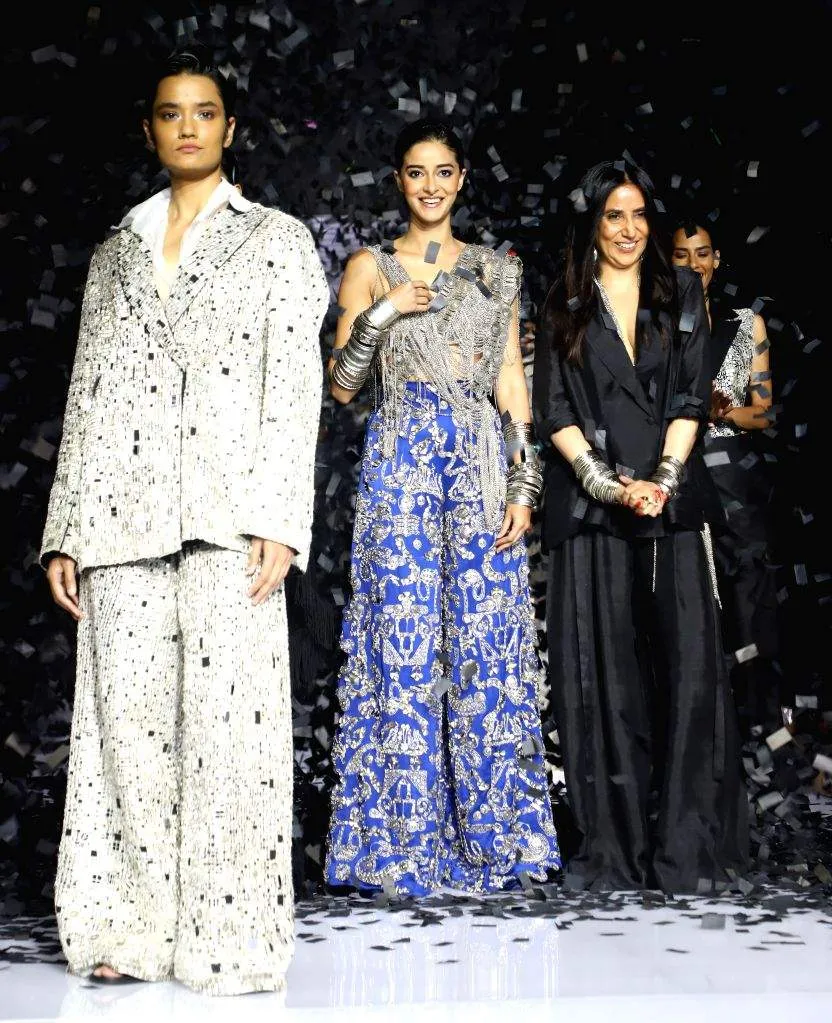 ananya pandey Anamika Khanna