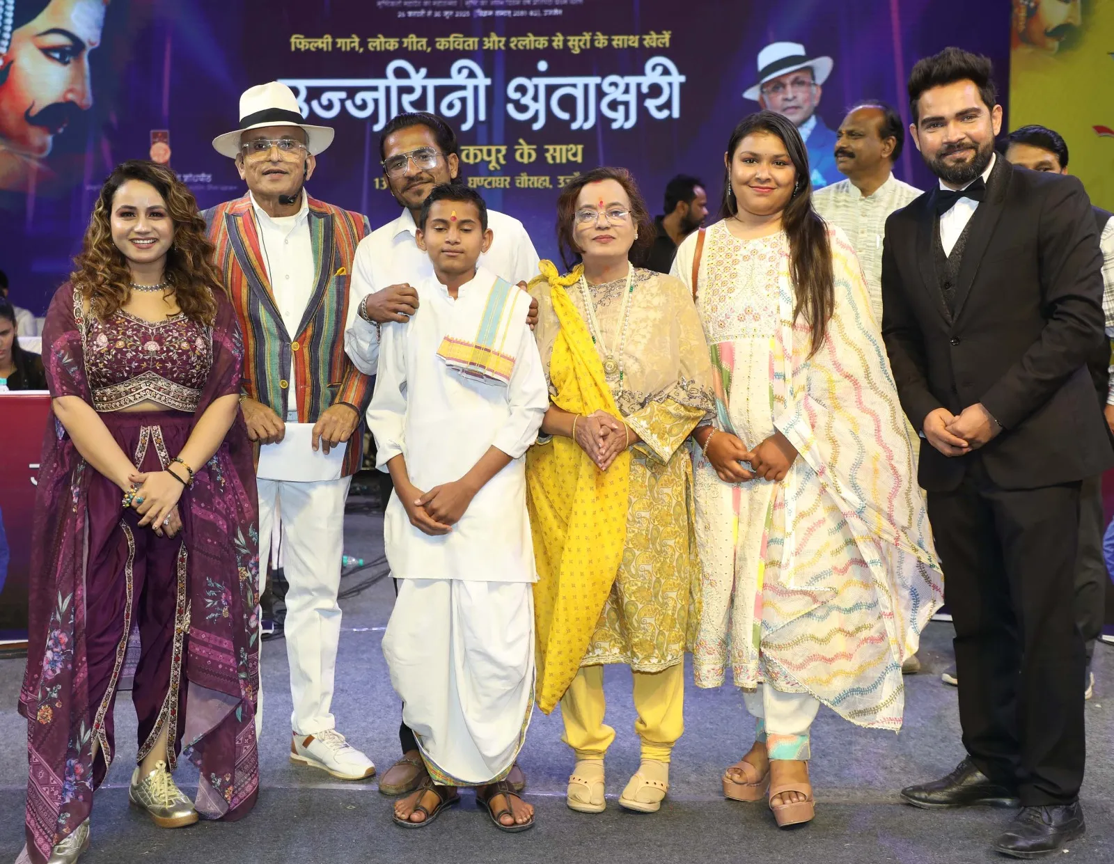 Ujjaini Antakshari adorned with shlokas and couplets Dr.Annu Kapoor took over hosting in Vikramotsav 2025