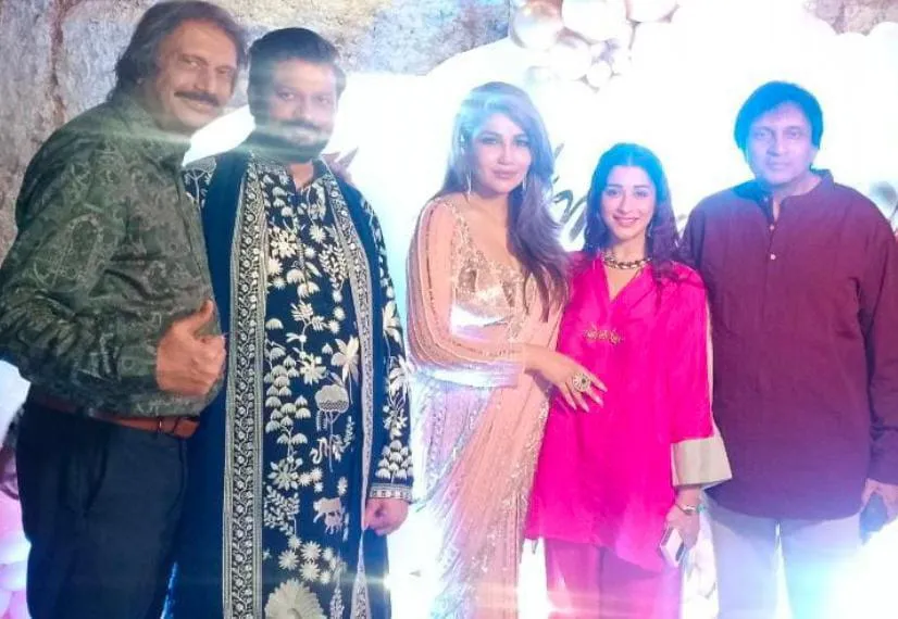 Chaitanya Padukone, Siddharth K, Aliza Khan, Nyraa B and Suresh Thomas at the Eid event