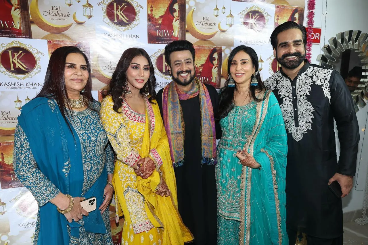 BasiriKhan,MyraaSareenShankarAshwanikapoor,Kashishkhan 