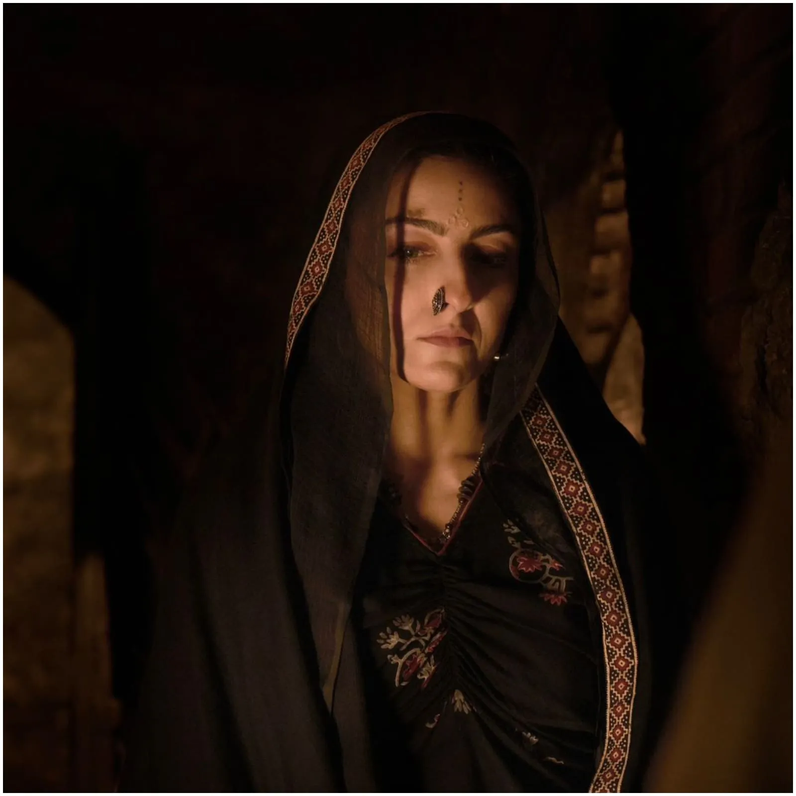 SOHA ALI KHAN IN CHHORII 2