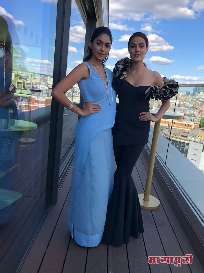 Mrunal Thakur, Riya Sisodiya