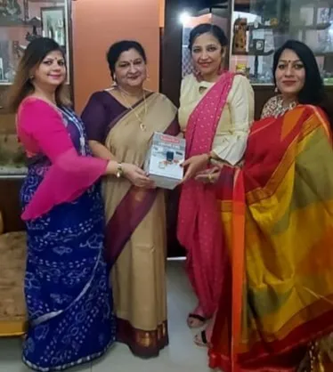 इस बार ज़ूम एप के द्वारा पारंपरिक अंदाज़ में महिलाओं ने मनाई हरियाली तीज