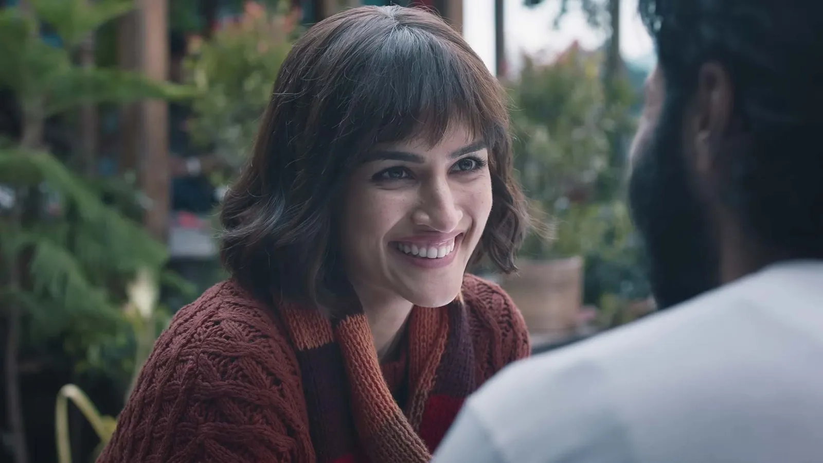Bhediya: Kriti Sanon was paid Rs 4 Crore for her role; find out how many  Crores Varun Dhawan and other actors charged for their role in the horror  comedy | GQ India