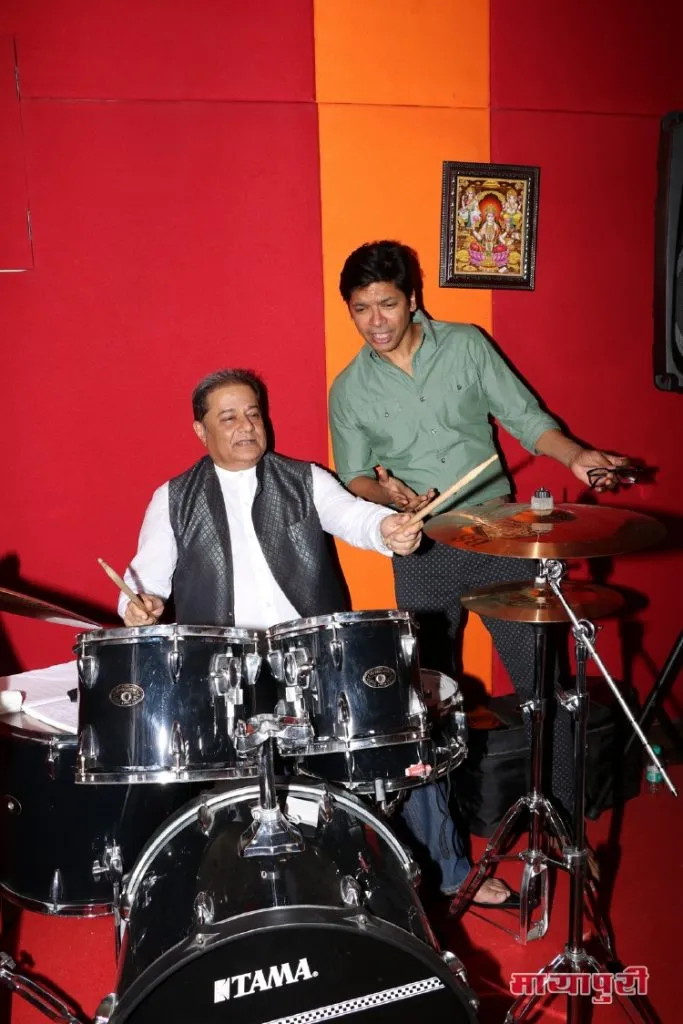 Anup Jalota, Shaan