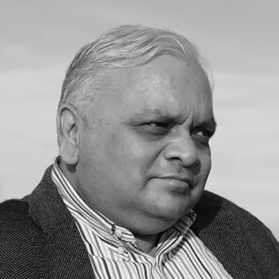 एक दोस्त जो दोस्ती का जश्न है डाॅ.त्रिनेत्र बाजपाई के जन्म दिन पर जन्मदिन विशेष