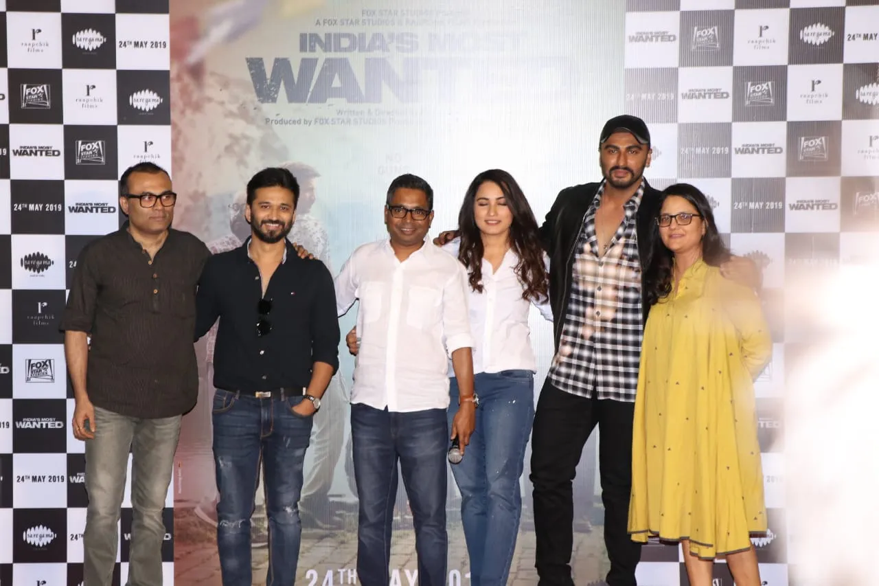 मुंबई में फिल्म इंडियाज मोस्ट वांटेड का ट्रेलर लॉन्च करने पहुंचे अर्जुन कपूर और डायरेक्टर राज कुमार गुप्ता