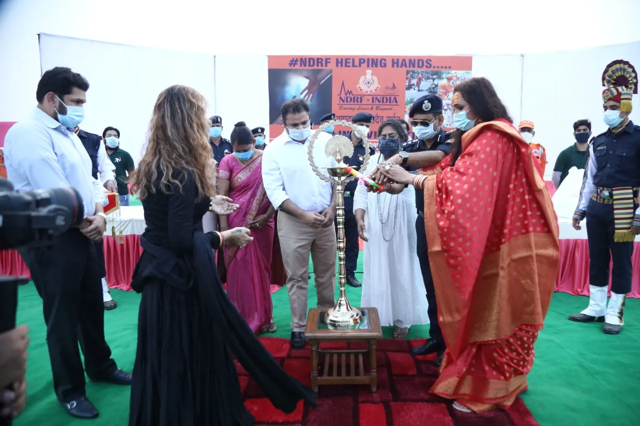 शेफ विकास खन्ना द्वारा होस्ट #FeedIndia द्वारा "बरकत" में दो मिलियन भोजन परोसा गया