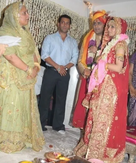 जब गंजी पहन शादी अटेंड करने पहुंचे थे सलमान खान