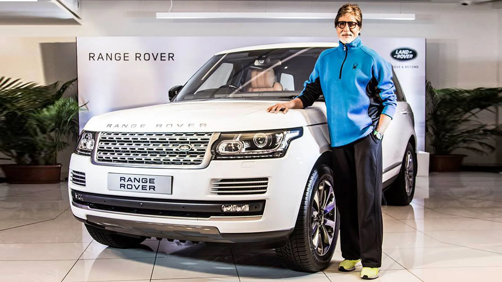 These luxury cars are included in Amitabh Bachchan's collection, know the details