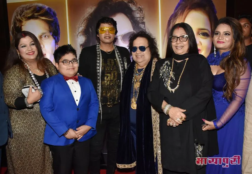 Rema Lahiri, Swastik Bansal, Mukesh Bharti, Bappi Lahiri, Chitrani Lahiri and Manju Bharti