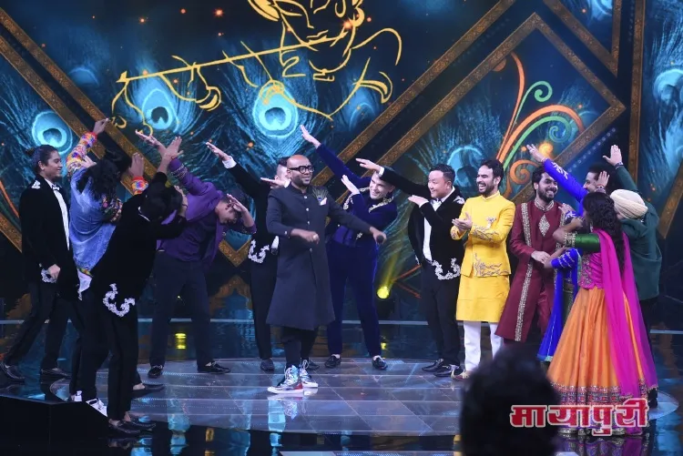 Benny Dayal with the contestants of Dil Hai Hindustani 2