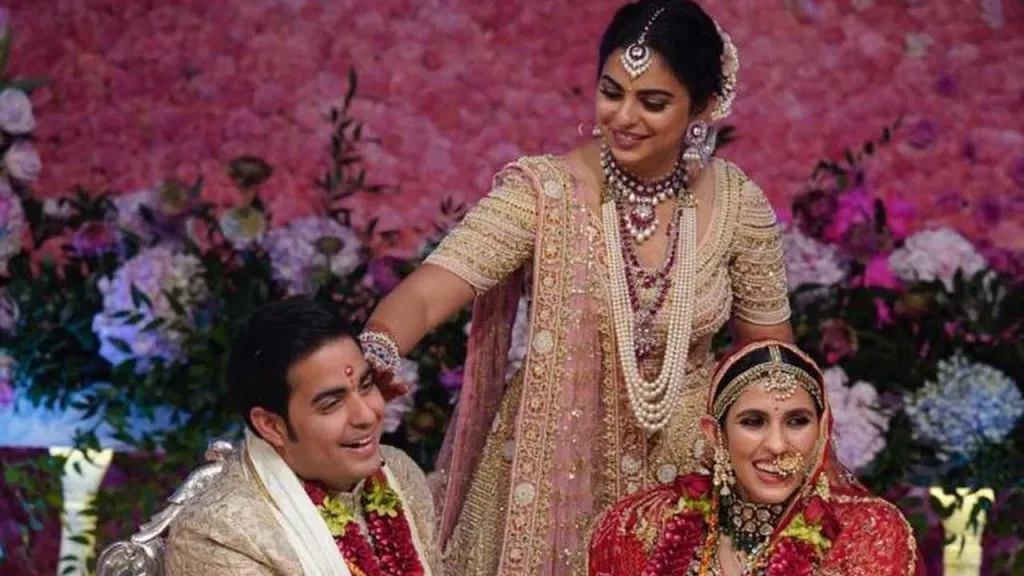 PICS: आकाश अंबानी-श्लोका मेहता की शादी में शामिल हुआ पूरा बॉलीवुड