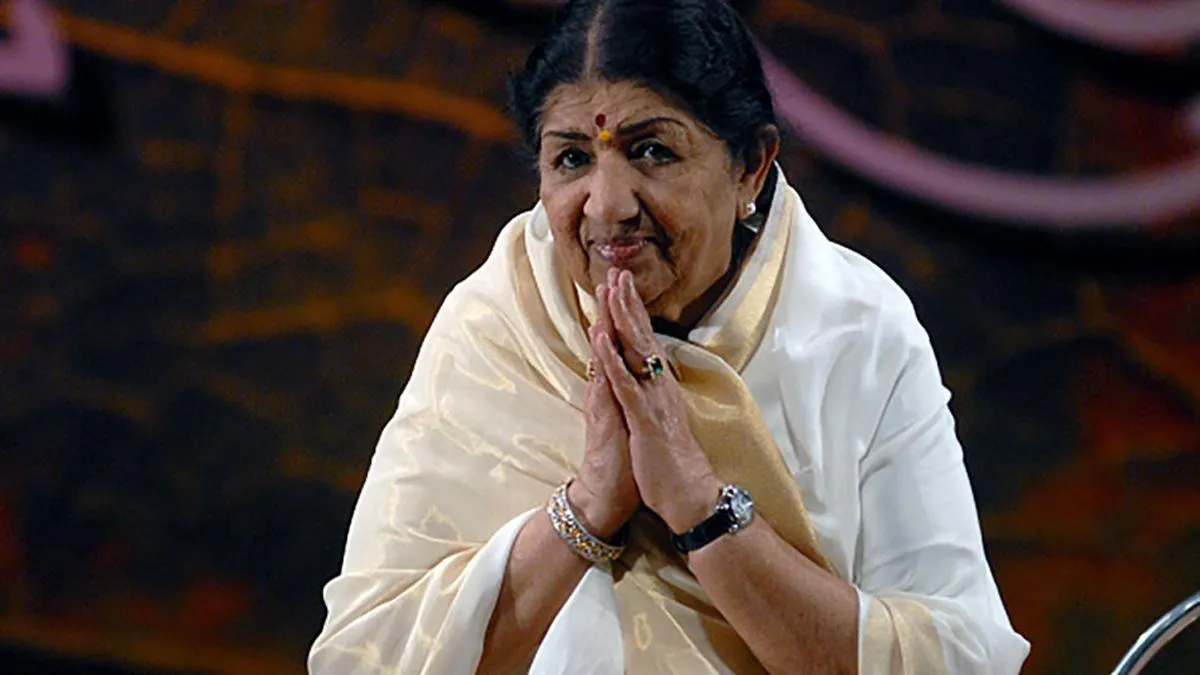 जब पाकिस्तान ने कहा था Lata Mangeshkar दे दो कश्मीर ले लो, दिलचस्प किस्सा -  When Pakistan Demand for Legendary singer Lata Mangeshkar tmov - AajTak