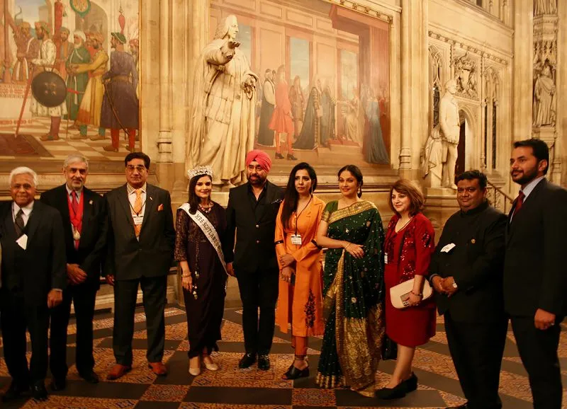 महात्मा गाँधी के 150वीं शताब्दी महोत्सव के मौके पर अभिनेत्री ग्रेसी सिंह सम्मानित 