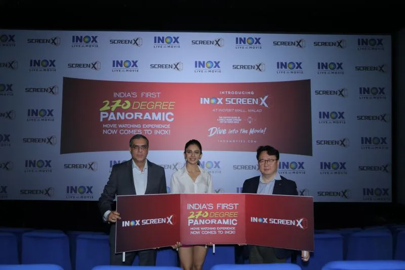 एक्ट्रेस रकुलप्रीत सिंह ने मुंबई में लॉन्च किया भारत का पहला स्क्रीनएक्स थियेटर