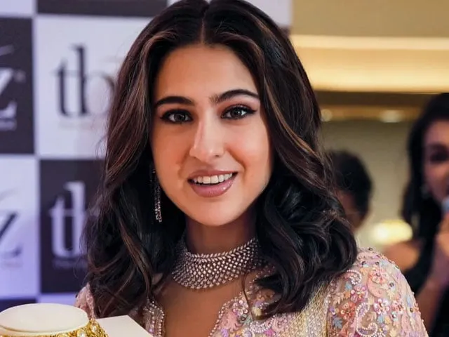  Sara Ali Khan 