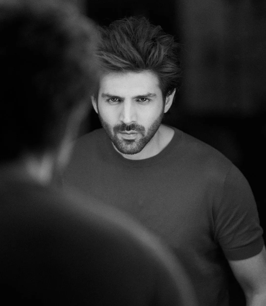 Kartik Aaryan Channels "Rooh Baba" As He Poses On Top Of Burj Khalifa